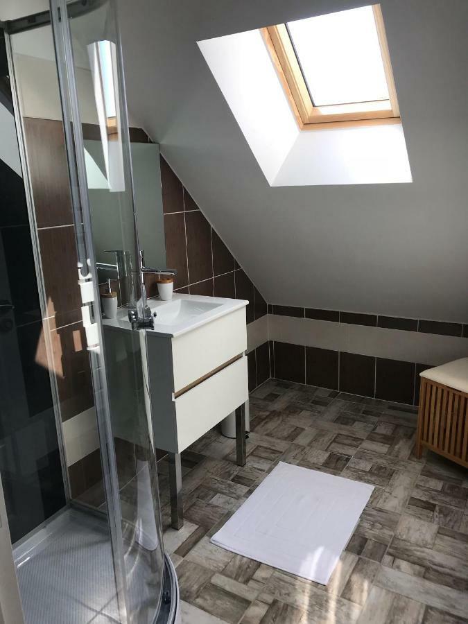 Gite 5 Pers Avec 2H Espace Bien-Etre Privatise Inclus Dans Le Prix De La Nuit 80M2 De Detente Équilly Exterior foto