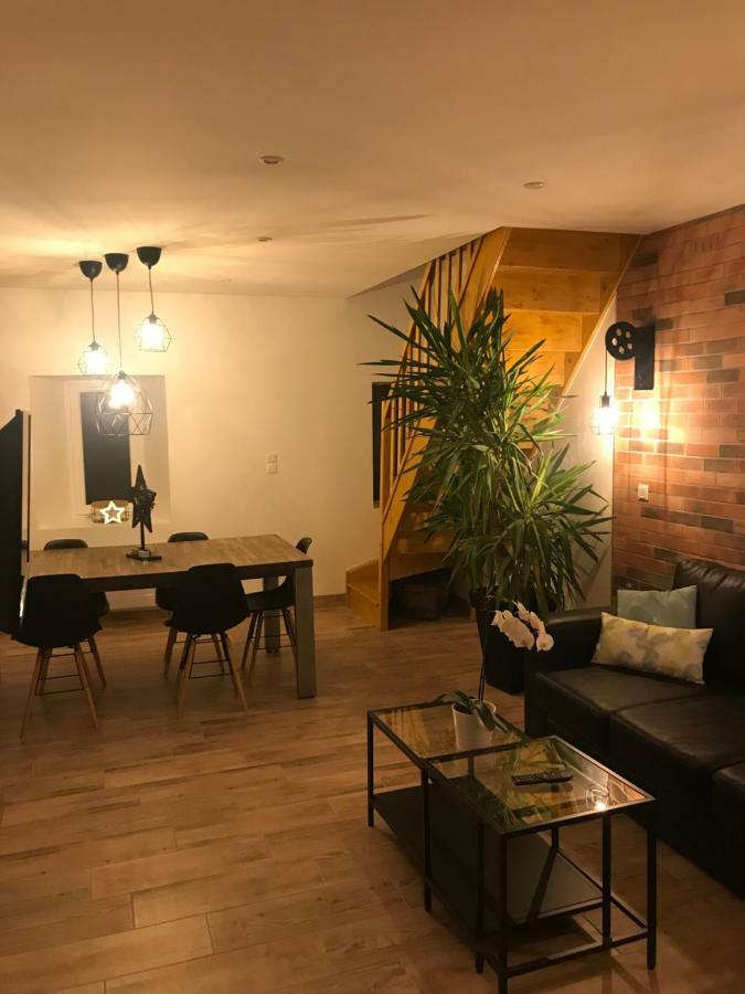Gite 5 Pers Avec 2H Espace Bien-Etre Privatise Inclus Dans Le Prix De La Nuit 80M2 De Detente Équilly Exterior foto