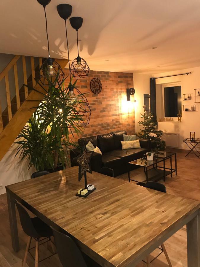 Gite 5 Pers Avec 2H Espace Bien-Etre Privatise Inclus Dans Le Prix De La Nuit 80M2 De Detente Équilly Exterior foto